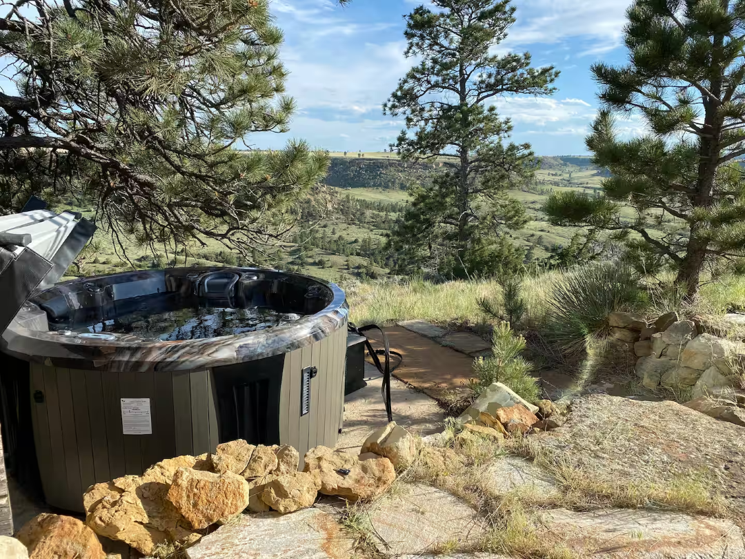 cabin with hottub weekend rental montana